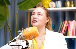 News Room : Iskra Lawrence claims she was dropped from her first modelling agency aged 15 for getting ‘too curvy’