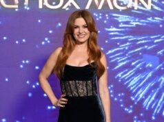 News Room : Isla Fisher puts on a glamorous display in a black velour gown with sheer lace bodice at the Now You See Me: Now You Don’t photocall