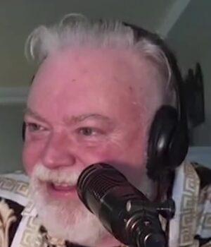 News Room : Kyle Sandilands breaks down over the death of his good mate and mentor John Laws News Room Kyle Sandilands breaks down over the death