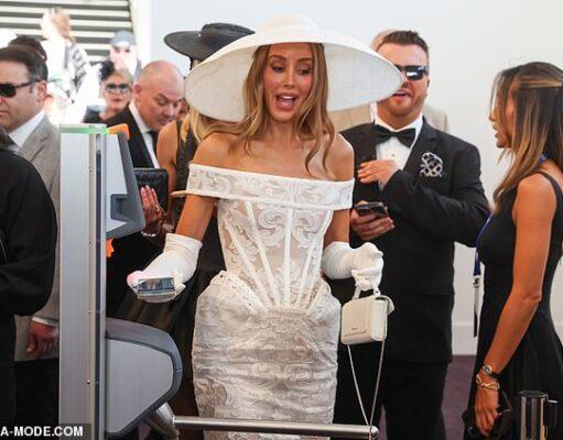 News Room Rebecca Judd suffers awkward mishap as she