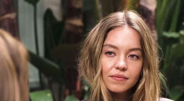 News Room : Sydney Sweeney wins patriotic hearts with stunning response to criticism of her ‘good genes’ ad News Room Sydney Sweeney wins patriotic hearts with stunning