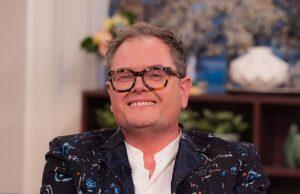 News Room : Alan Carr is ruled out of ‘taking over as the new Strictly host as tour clash leaves the BBC “gutted” and pinning their hopes on a new favourite’