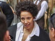 News Room : Guess who? US singer has fans doing a double take as she arrives in Sydney looking VERY different News Room Guess who US singer has fans doing