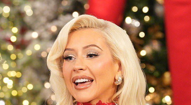 News Room How DOES Christina Aguilera look better than