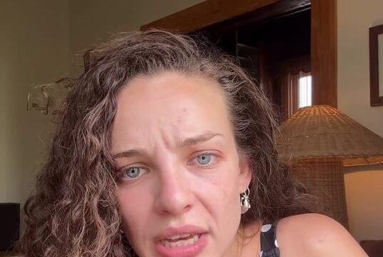 News Room Abbie Chatfield commits major wardrobe faux pas