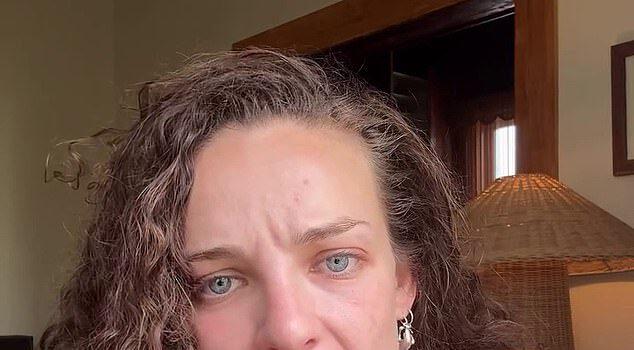 News Room Abbie Chatfield commits major wardrobe faux pas