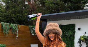 News Room : Charlotte Dawson shows off her incredible two stone weight loss in before and after snaps