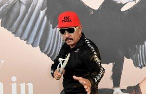 News Room Fat Pizza star glassed on stage during