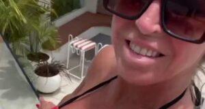 News Room : Happy new rear! Aussie TV presenter, 53, shows off her bare bottom in skimpy bikini – after bragging ‘hot men in their 20s’ are desperate to date her