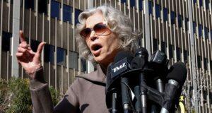 News Room : Jane Fonda lashes out at Trump outside Don Lemon’s court hearing: ‘They arrested the wrong Don!’