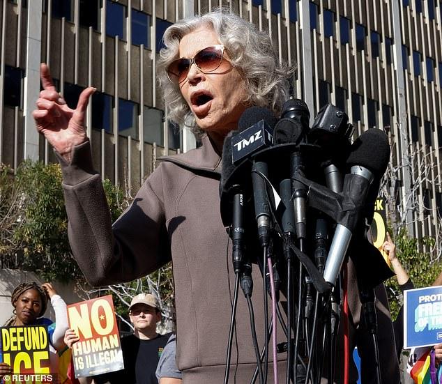 News Room : Jane Fonda lashes out at Trump outside