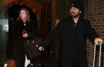 News Room Olivia Attwood wears a sheet mask on