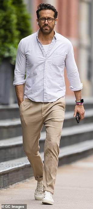 News Room : Ryan Reynolds TORCHED by fans over ‘cringe’ email he allegedly sent to It Ends With Us author Colleen Hoover