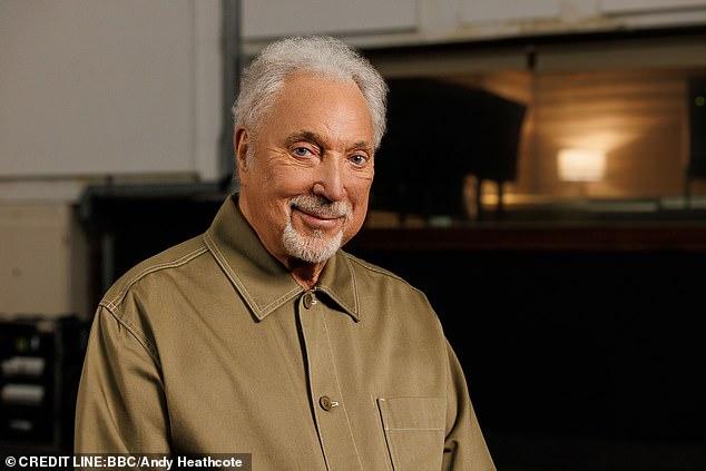 News Room : Sir Tom Jones issues a 'sad and