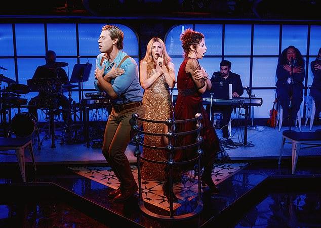 News Room : West End musical Titanique mocks Beckham family