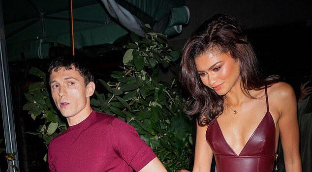 News Room : Zendaya gives rare insight on life with fiance Tom Holland in London… and her hilarious reaction to iconic British snack News Room Zendaya gives rare insight on life with