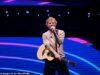 News Room Ed Sheeran stuns crowd as he puts