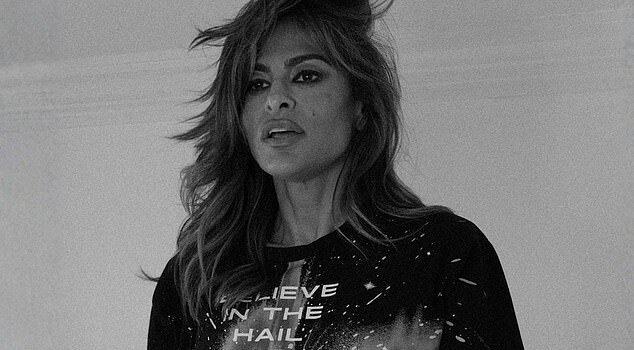 News Room : Hugs and kisses from Hollywood! Eva Mendes and Vanessa Hudgens lead stars sharing loving Valentine’s Day tributes News Room Hugs and kisses from Hollywood Eva Mendes