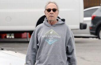 News Room Iconic 80s heartthrob who starred with Sean