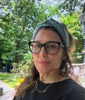 News Room Jennifer Esposito tearfully moves out of the