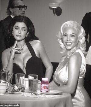 News Room Kylie Jenner and Kourtney Kardashian recreate iconic