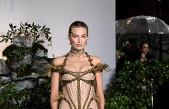 News Room Margot Robbie says male costar once gave