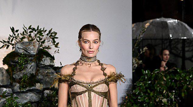 News Room Margot Robbie says male costar once gave