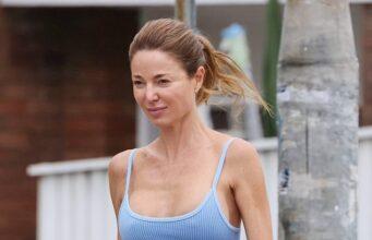 News Room Nude artist Dina Broadhurst cuts a casual