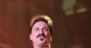 News Room : Three Dog Night co-founder Chuck Negron has died at 83