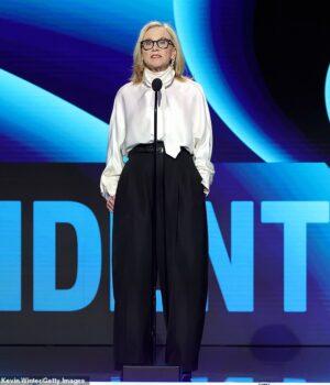 News Room Weapons star Amy Madigan presents Independent Spirit