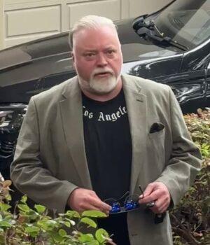 News Room Celebrities plug their brands as they offer