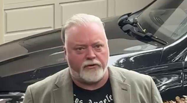 News Room Celebrities plug their brands as they offer