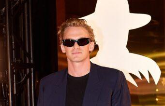 News Room Emma McKeons ex Cody Simpson attends F1