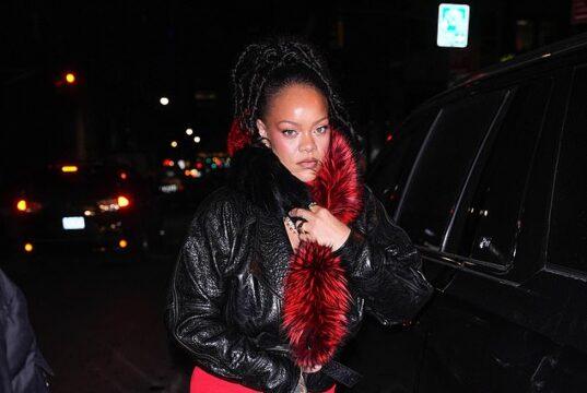 News Room Rihanna jets out of LA after alleged