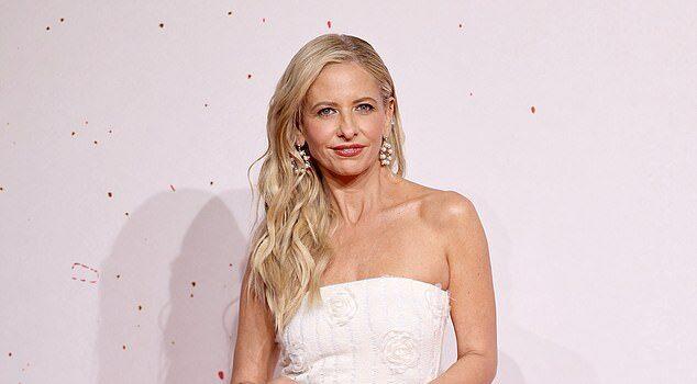 News Room Sarah Michelle Gellar reacts to Buffy co star