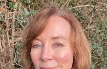 News Room : Sian Williams, 61, recalls secretly fainting live on BBC Breakfast while struggling with extreme anxiety after she stepped back from the spotlight News Room Sian Williams 61 recalls secretly fainting live