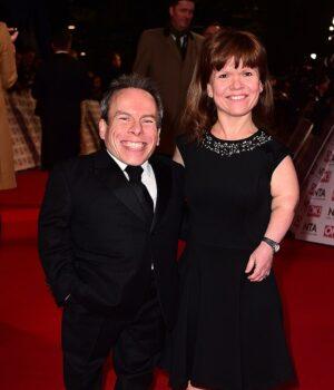 News Room : Warwick Davis’s mystery girlfriend ‘Sponge’ is a woman called Yvette who has been helping him to smile again after losing his wife News Room Warwick Daviss mystery girlfriend Sponge is a