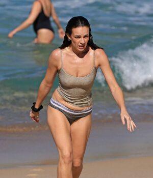 News Room Abbie Chatfield strips down to her undies