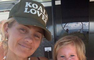 News Room Elyse Knowles slammed for posting photos of
