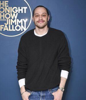 News Room : Pete Davidson jokes that it’s ‘hard to watch porn’ now that he has a daughter News Room Pete Davidson jokes that its hard to