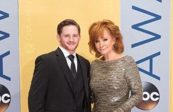 News Room Reba McEntires son Shelby Blackstock reveals hes