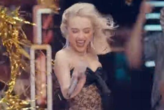 News Room : Sabrina Carpenter rocks sizzling NUDE look at Coachella Night 1 as she sets crowd ablaze with headline set News Room Sabrina Carpenter rocks sizzling NUDE look at