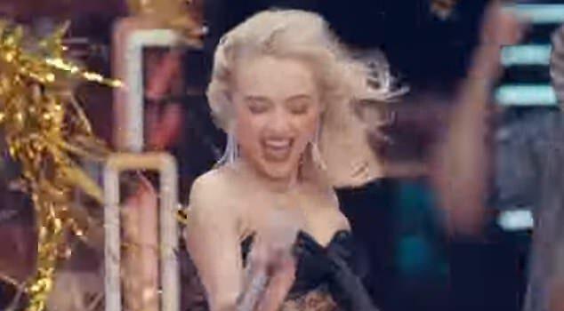 News Room : Sabrina Carpenter rocks sizzling NUDE look at Coachella Night 1 as she sets crowd ablaze with headline set News Room Sabrina Carpenter rocks sizzling NUDE look at