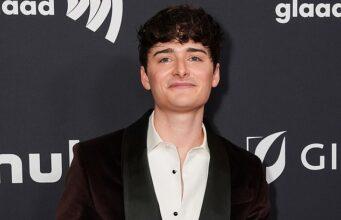 News Room : Stranger Things star Noah Schnapp, 21, goes public with new boyfriend… three years after coming out as gay News Room Stranger Things star Noah Schnapp 21 goes