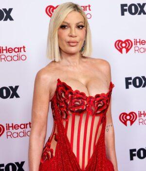 News Room Tori Spelling and four of her children