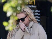 News Room : Britney Spears spotted with bruised legs as she breaks cover after wild night out at restaurant and liquor store News Room Britney Spears spotted with bruised legs as