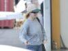 News Room : Hollywood star goes incognito as she touches down at Gold Coast Airport with millionaire boyfriend News Room Hollywood star goes incognito as she touches