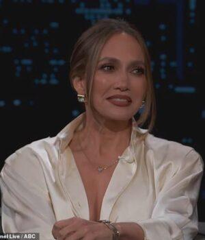 News Room : Jennifer Lopez chokes back tears as she reveals her twins, 18, are moving out of her $18million mansion News Room Jennifer Lopez chokes back tears as she