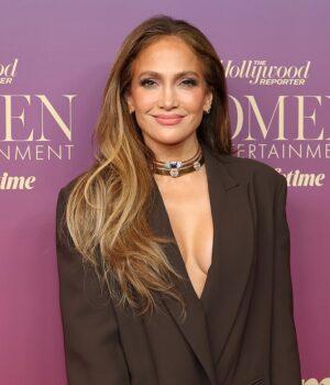 News Room Jennifer Lopez re lists former marital mansion at
