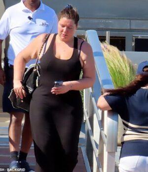 News Room : Newlywed heiress Francesca Packer goes make-up free in Mallorca with mother Gretel after wedding to businessman Robert Bates News Room Newlywed heiress Francesca Packer goes make up free